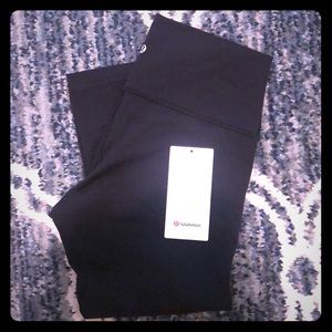 Lululemon Wunder Under High Waisted Crip sz 10 blk